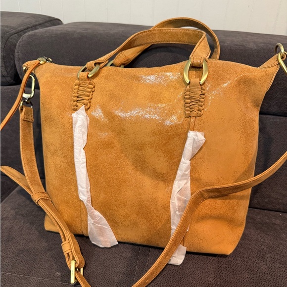 HOBO Tan Leather Tote with Gold Accents - Picture 3 of 10